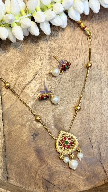 Flower Drop Neck set